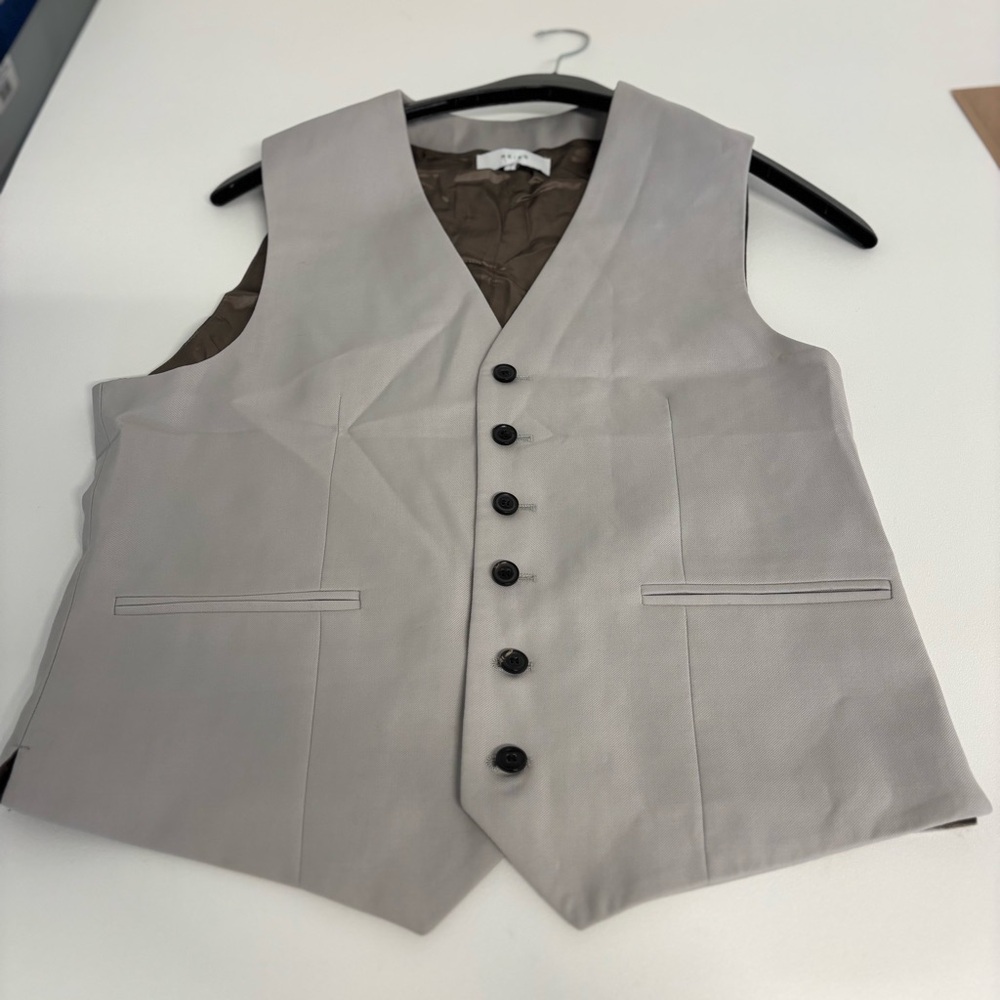 Reiss Vest 40 inches
